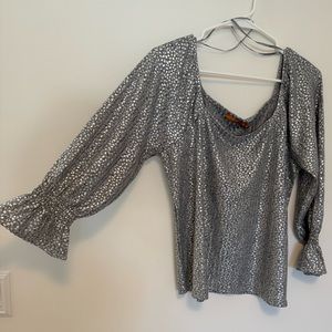 *NWT* silver long sleeve top